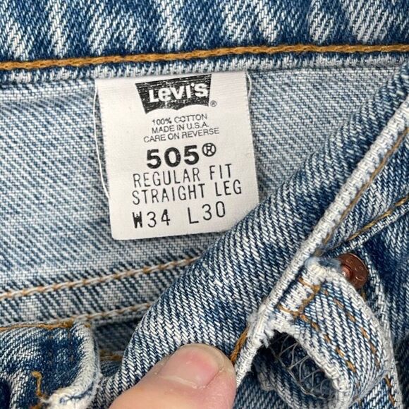 Levi’s Blue Light Wash Red Tab 505 Regular Fit Straight Leg Jeans Size 34x30 Mad - Picture 5 of 9